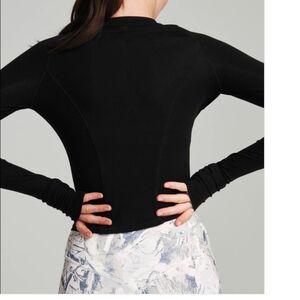 Buffbunny Base Layer Black Long Sleeve Top Unopened Sold Out Online